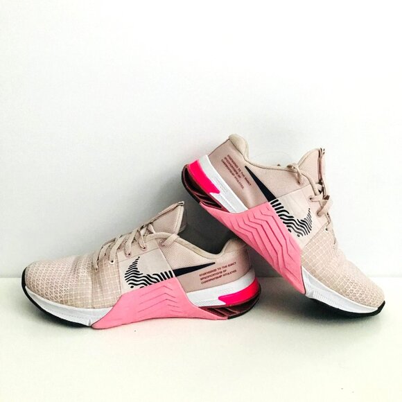 Nike Metcon 8 Barely Rose - DO9327-600 - Picture 2 of 6